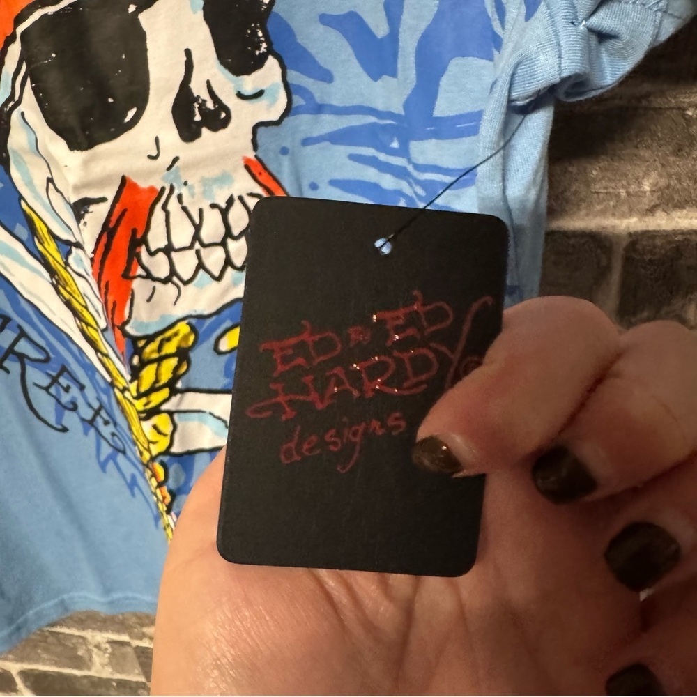 NWT Ed Hardy Skull Pirate Graphic T-shirt powder blue - Picture 7 of 11